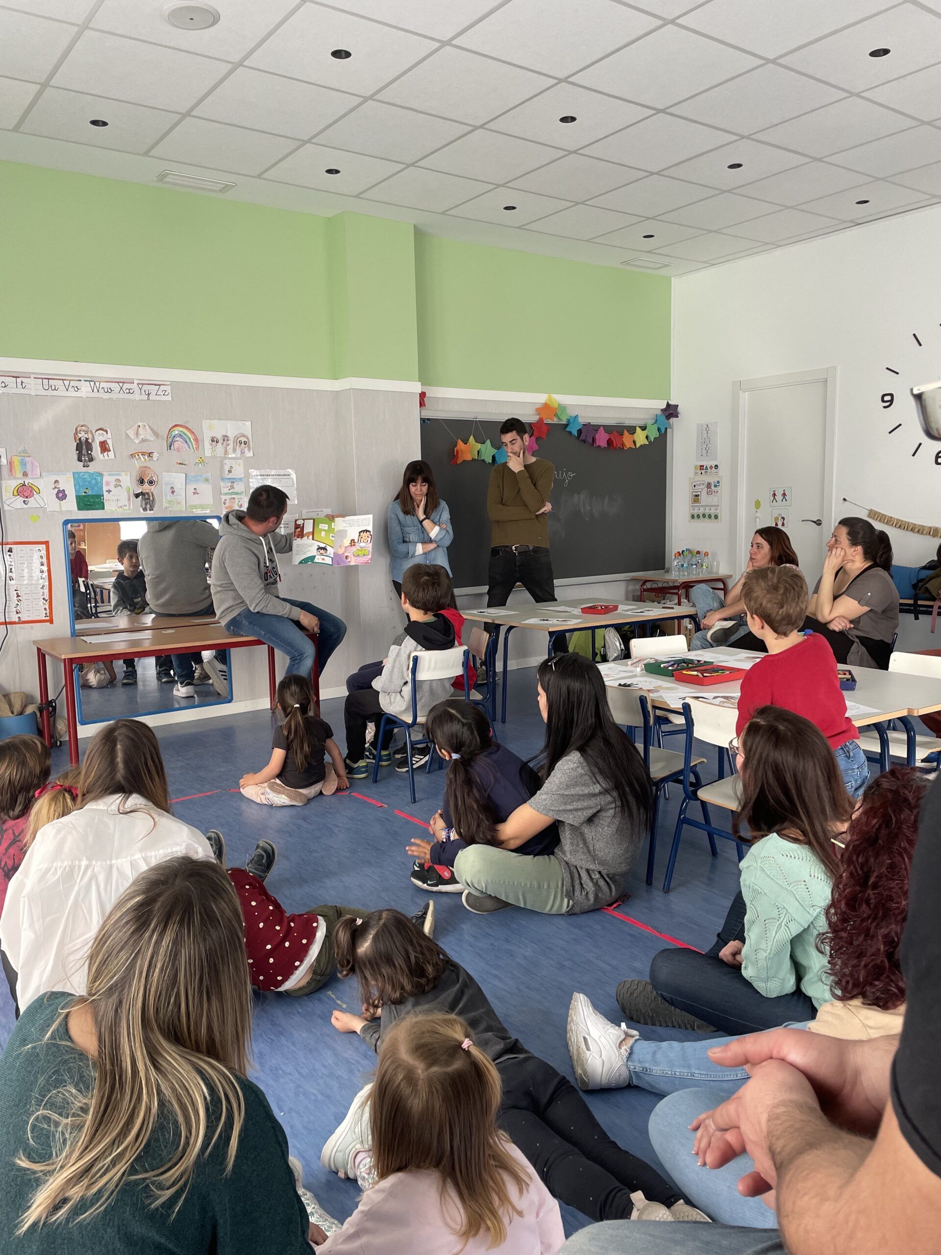 Taller Think Equal para padres en el colegio CEIP Yvonne Blake